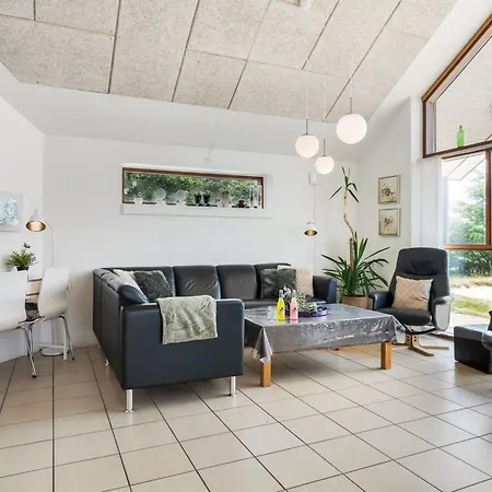 Nyaraló Sonsee - 300m To The Fjord By Interhome