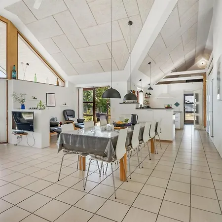 Sonsee - 300m To The Fjord By Interhome